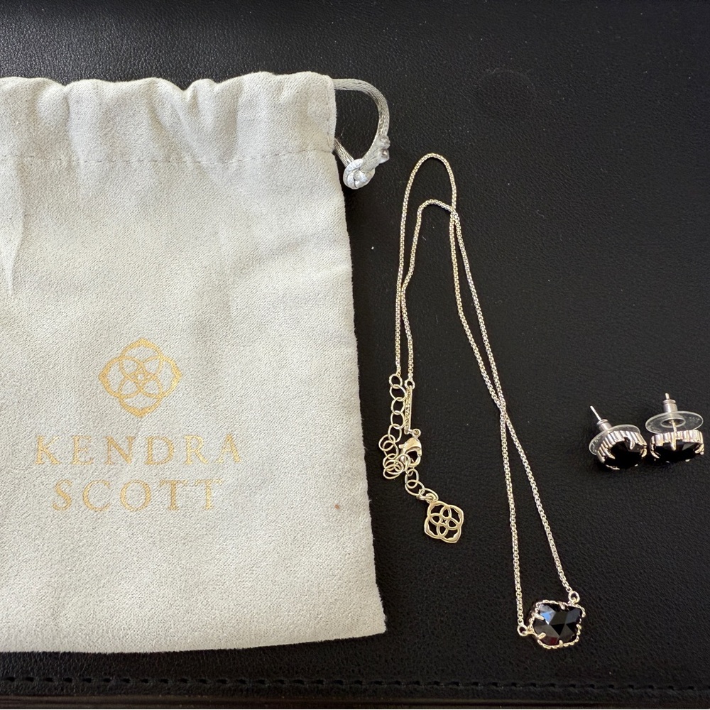 Kendra Scott Necklace & Earrings Set